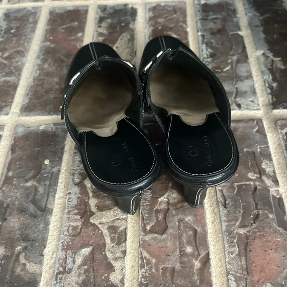 Women's Cole Haan Black Leather Slip On Clogs Mules Shoes D17476 size 8.5AA - Picture 4 of 8